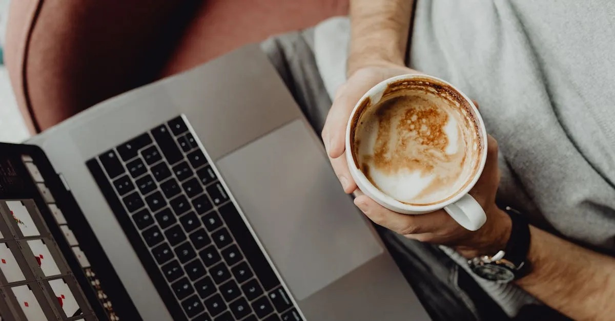 Site para Freelancer: Estrutura de Portfólio que Fecha Contratos 1 Ilustração da seção: Elementos Essenciais de um Portfólio Online