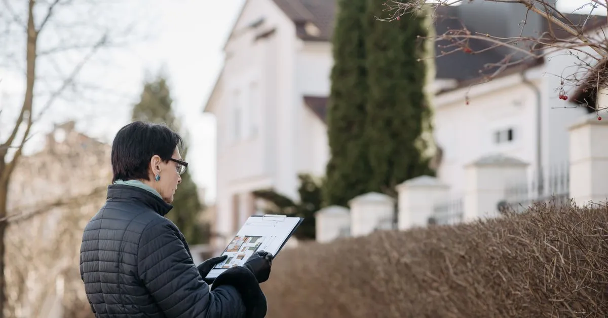 Vistoria imobiliária que define prazo para liberação de home equity com segurança.