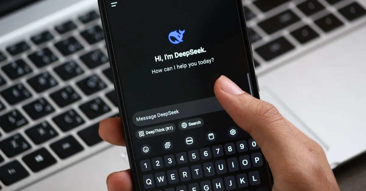 AI-powered task organization app on a smartphone, showing appointments and daily planning.