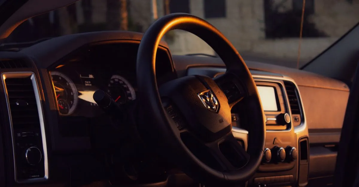 Motorista aprovado no financiamento de carro com pouco histórico de crédito.
