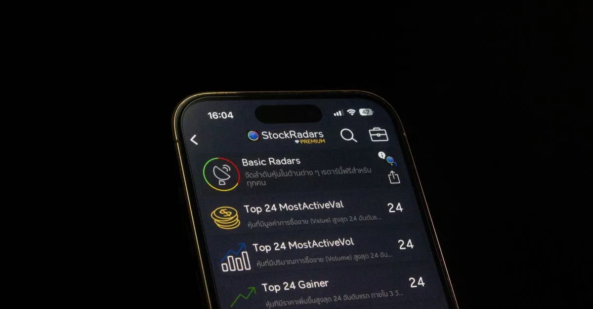 Celular exibe alerta de empréstimo negado mesmo com score alto de pontuação.